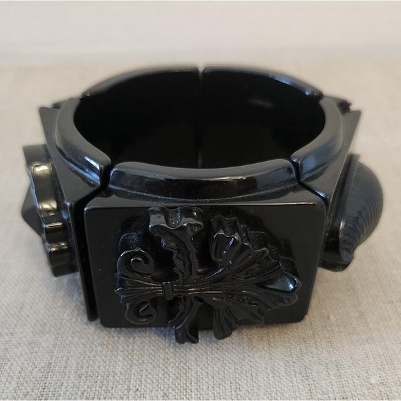 The Unbranded Brand Jewelry - Vintage chunky black elastic bracelet